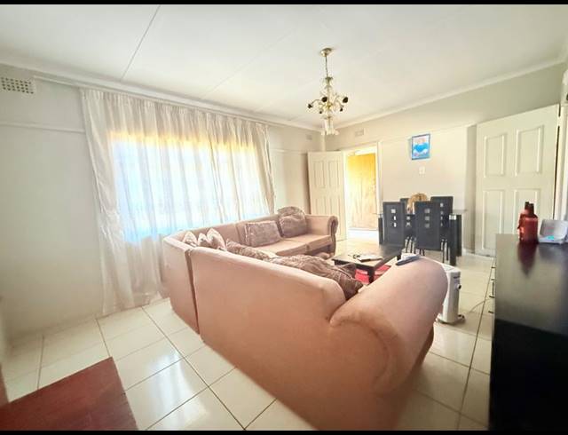 3 BEDROOM HOUSE FOR SALE IN VANDERBIJLPARK CW 6